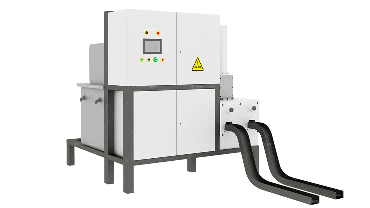 Vista lateral de uma briquetadeira hidráulica de alta eficiência com saída dupla, apresentando painel de controle avançado e estrutura robusta para processamento industrial de biomassa.