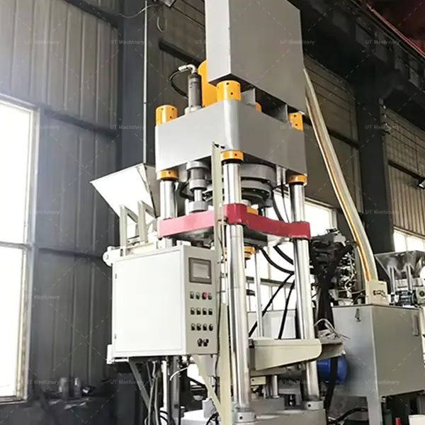 Prensa vertical compacta para briquetes de cavacos de latão com sistema de controle PLC inteligente de tela touch integrada para oficinas CNC.